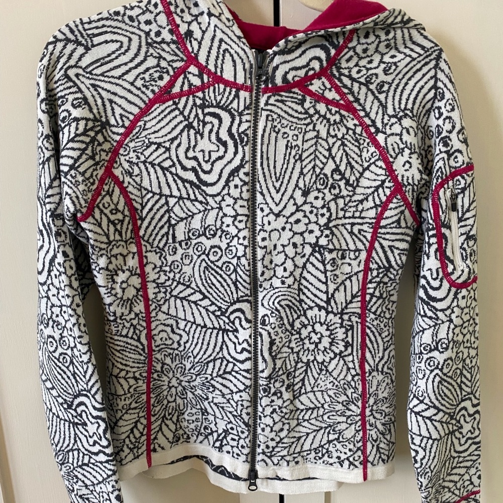 Title Nine Hoodie with zipper